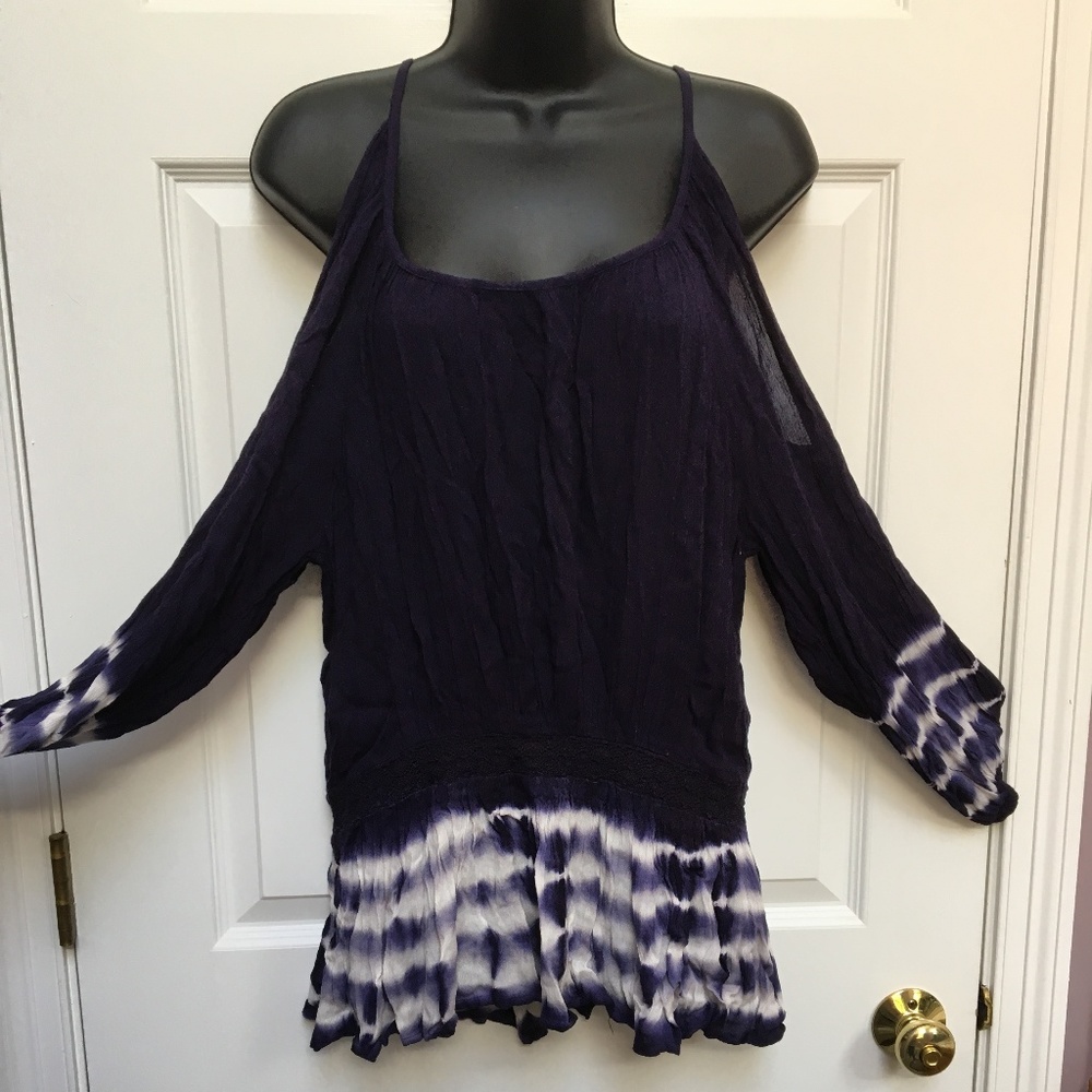 Forever 21 Summer Open Shoulder Flowy Top